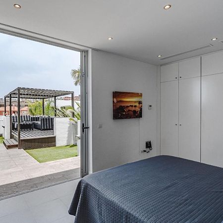 Lux Villa 31 Адехе Екстериор снимка