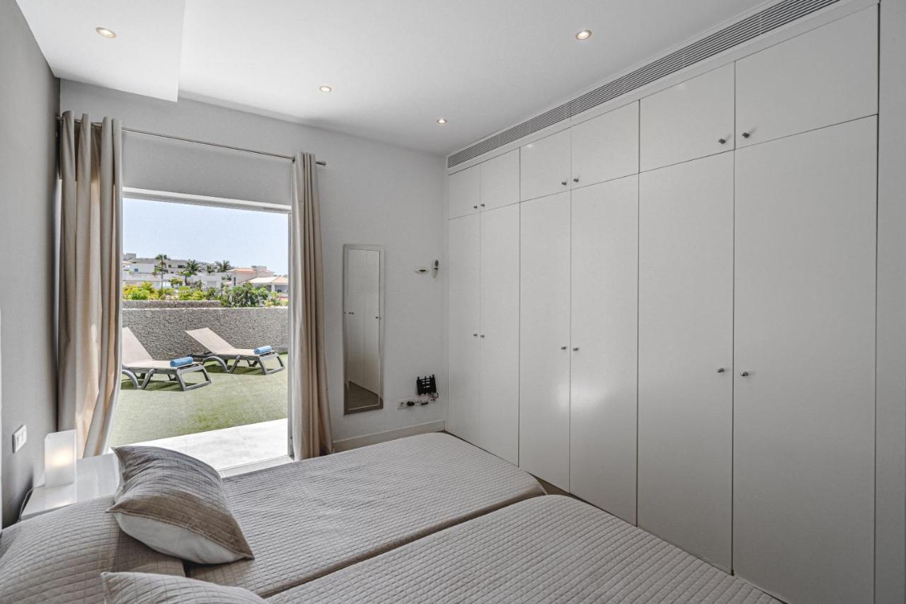 Lux Villa 31 Адехе Екстериор снимка